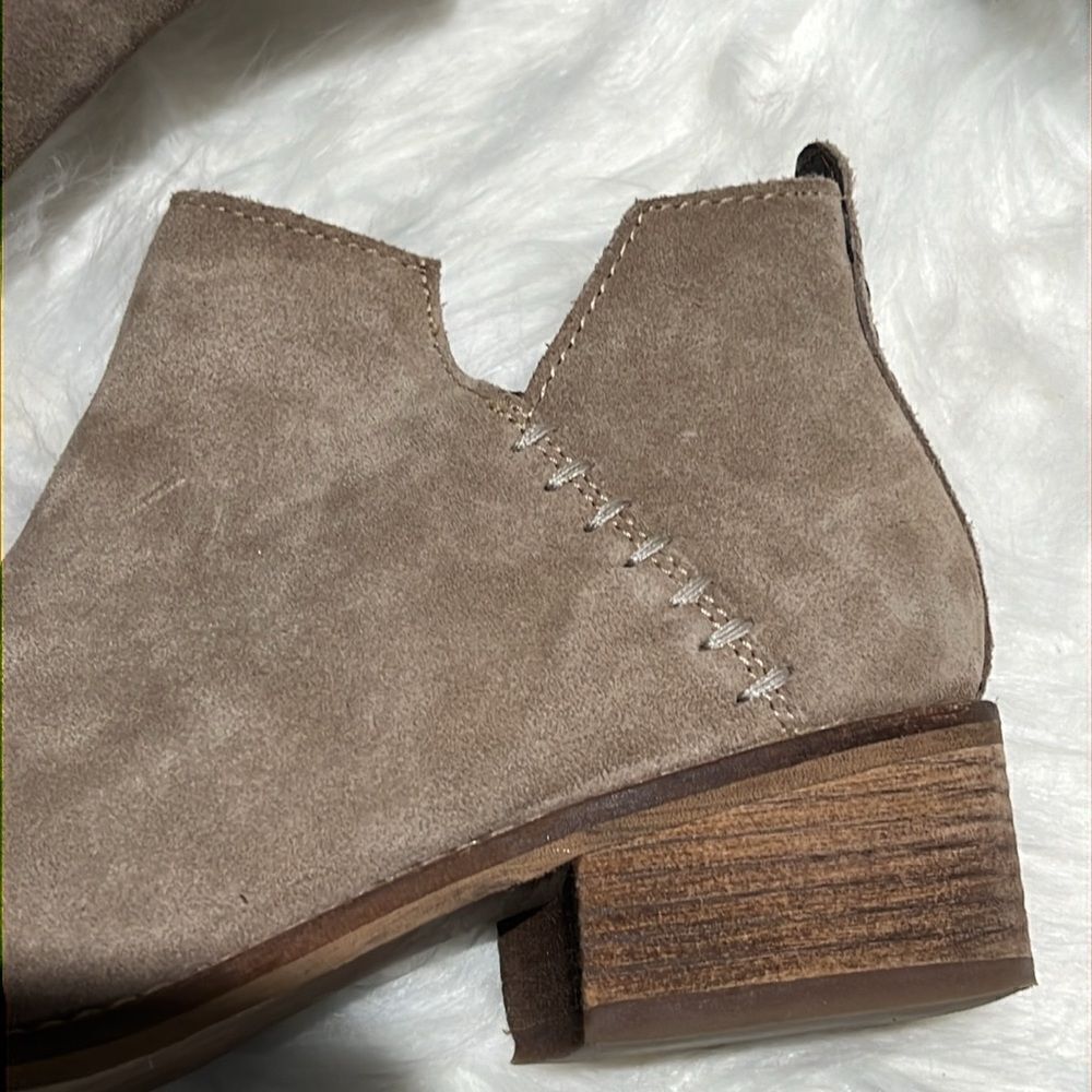 Diba Tan Studded Ankle Boots size 9. C1 - Picture 4 of 9